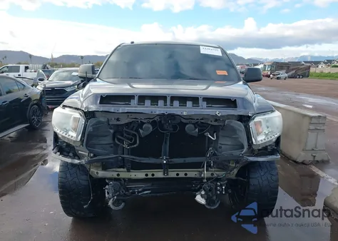 2017 Toyota Tundra Sr5 5.7L V8 from USA, damaged, VIN 5TFDW5F17HX636866